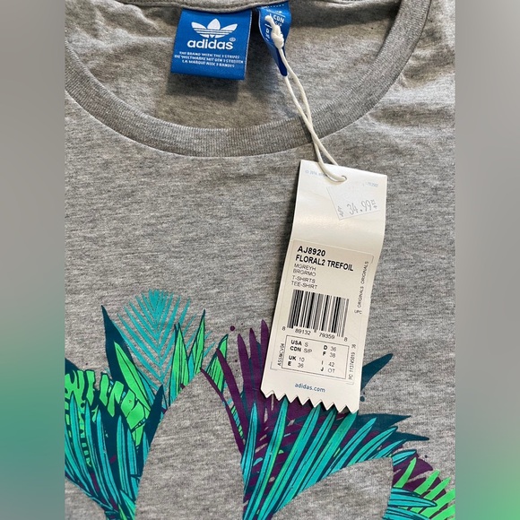 Adidas short sleeve - Picture 4 of 5